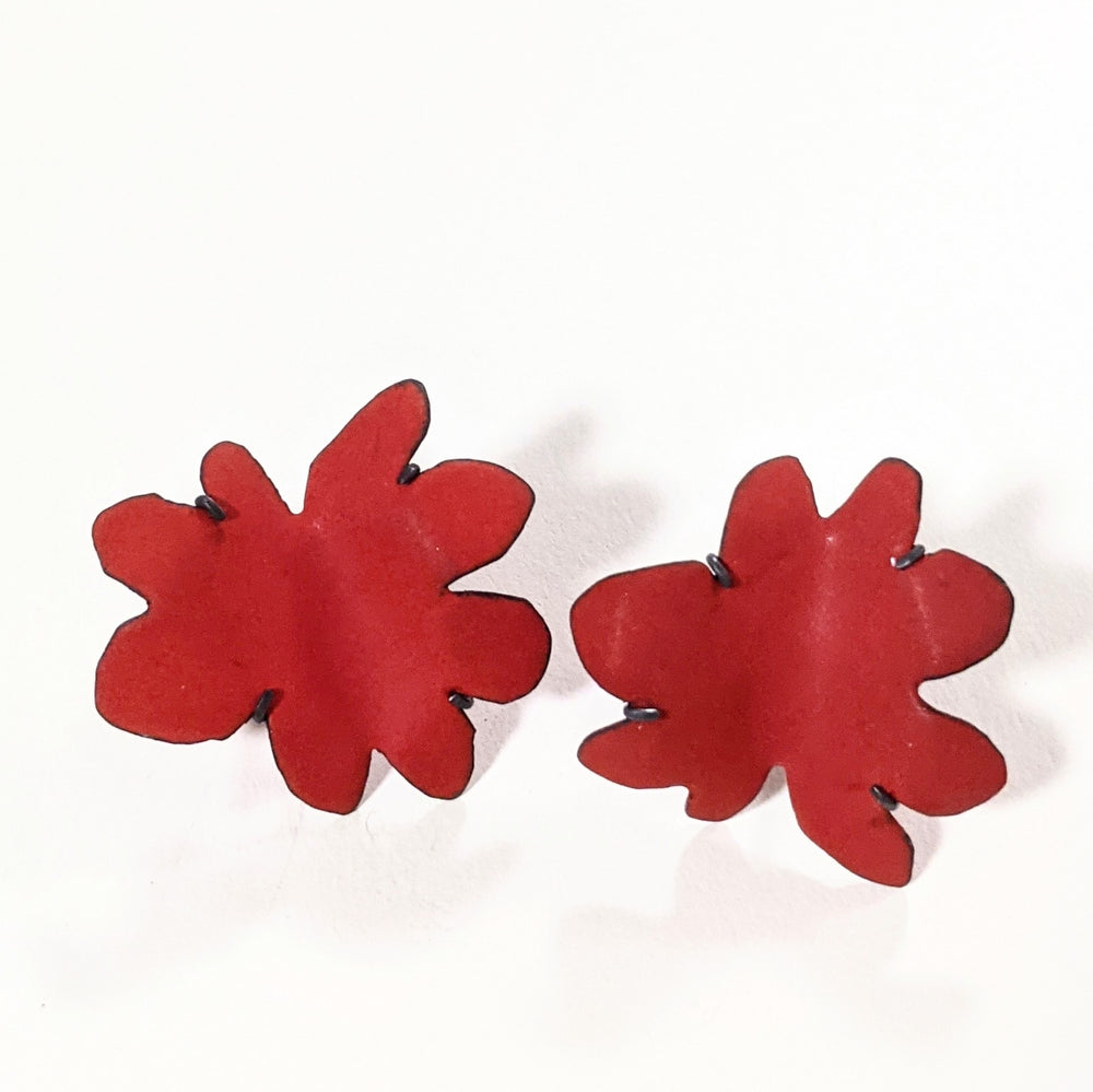 
                
                    Load image into Gallery viewer, red abstract shape enamel stud earrings
                
            