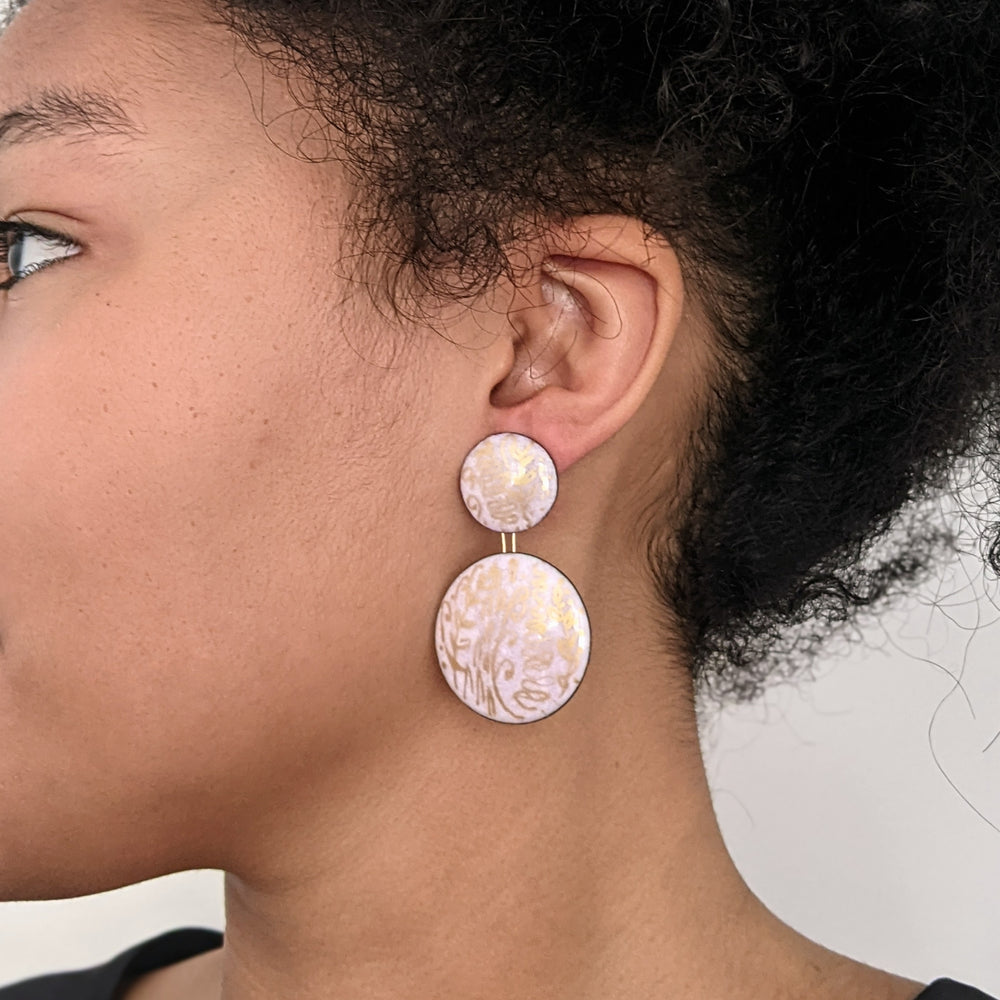 
                
                    Load image into Gallery viewer, Carnival Double Disc Earrings
                
            