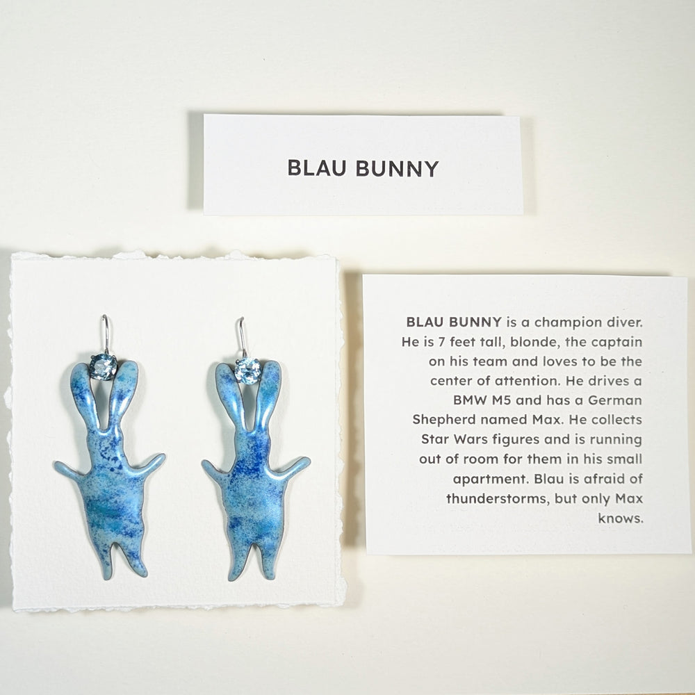 
                
                    Load image into Gallery viewer, Blau Bunny
                
            